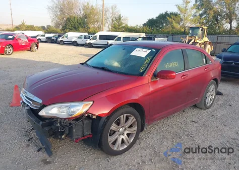 2012 Chrysler 200 Touring z USA, uszkodzony, nr VIN 1C3CCBBG3CN150108